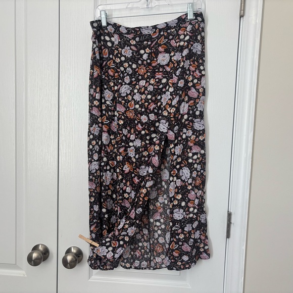 Tahari Midi Black Floral Slip Skirt with Slit - Large - Picture 4 of 10